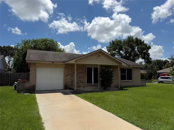 7502 Stone Pine LN, Houston, TX 77041
