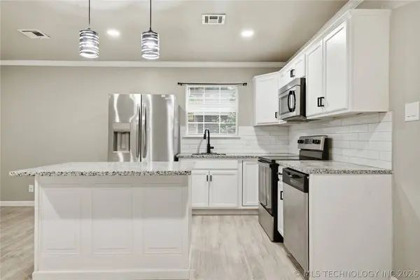 514 W 148th ST S, Glenpool, OK 74033