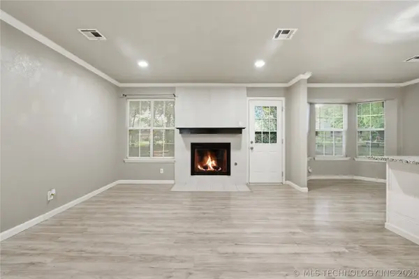 514 W 148th ST S, Glenpool, OK 74033