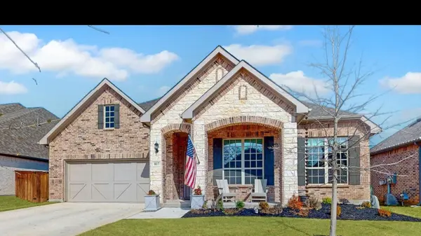 feature image of Should You Buy New Construction or a Resale Home in Northlake?