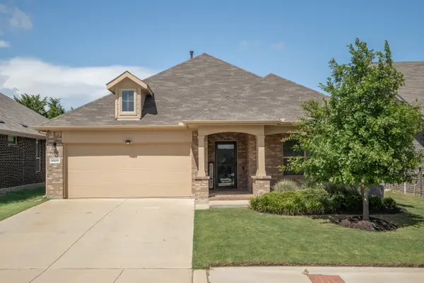 5525 Round Hill Rd, Denton, TX 76210-2468