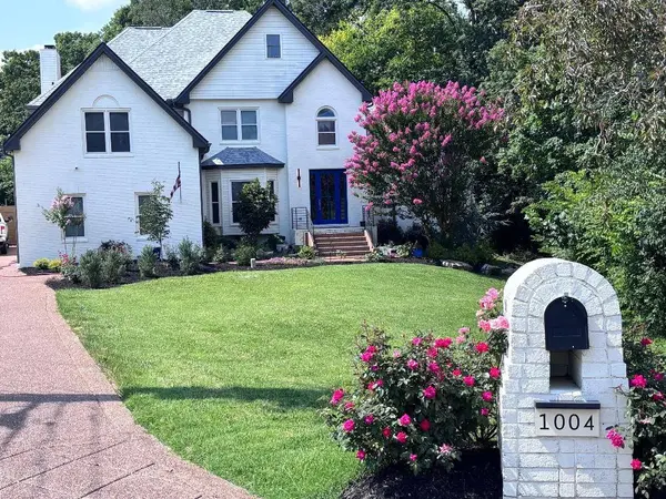 1004 Cross Creek Ct