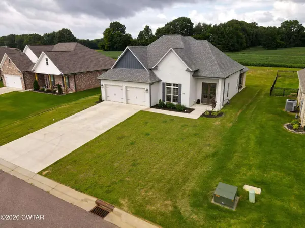 70 Charleston ST, Dyersburg, TN 38024