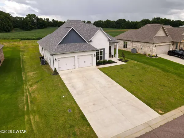 70 Charleston ST, Dyersburg, TN 38024