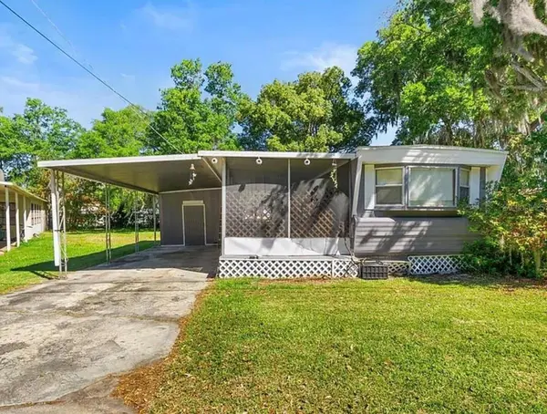 25 SUNSET CIR