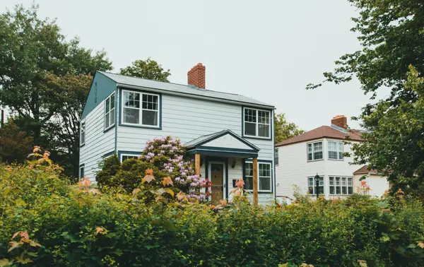 feature image of Tips for Successfully Refinancing Your Home