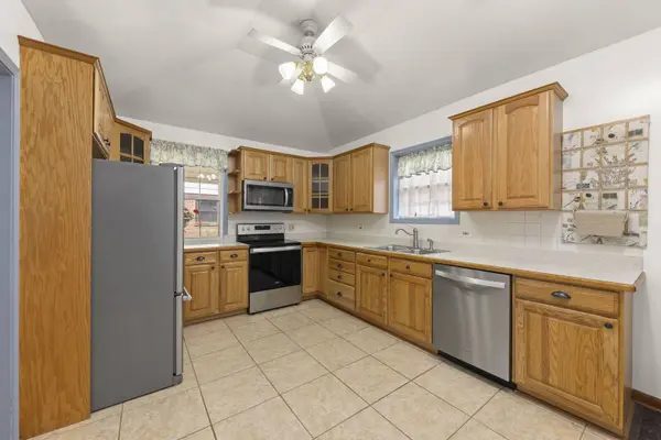 17560 Hillside AVE, Homewood, IL 60430