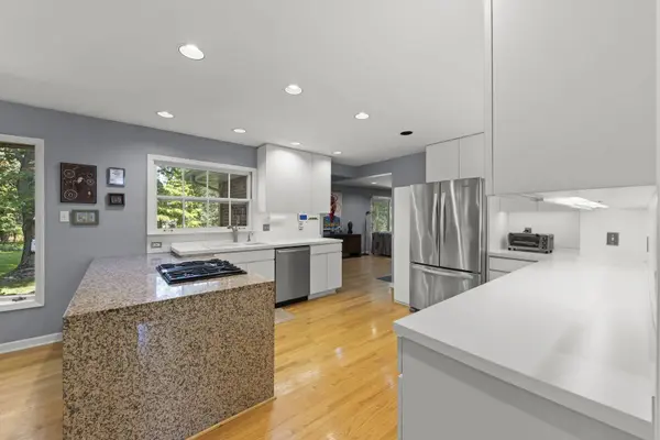 3033 Scott AVE, Flossmoor, IL 60422