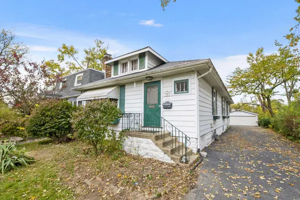 1642 Pine RD, Homewood, IL 60430
