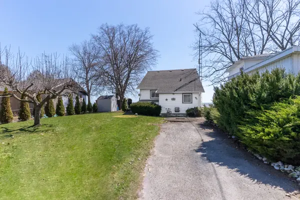 38 Lake Rd, Haldimand, ON N0A 1P0