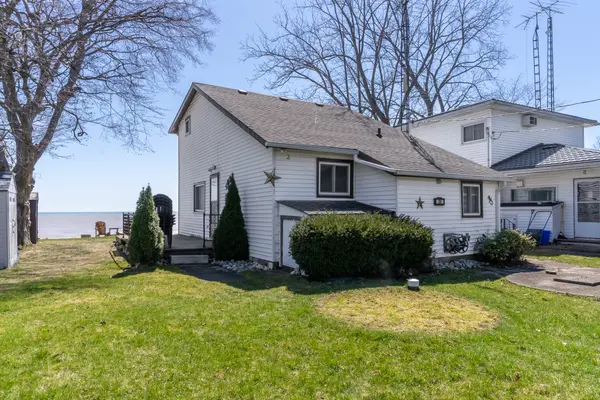 38 Lake Rd, Haldimand, ON N0A 1P0