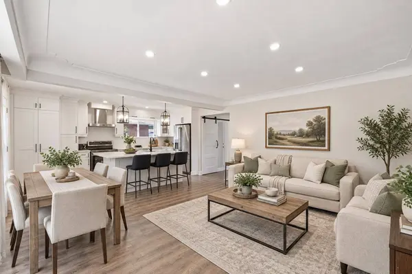 894 Brucedale AVE E, Hamilton, ON L8B 1S9