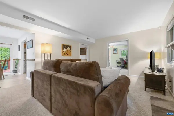 1621 SHADY GROVE CT, Charlottesville, VA 22902
