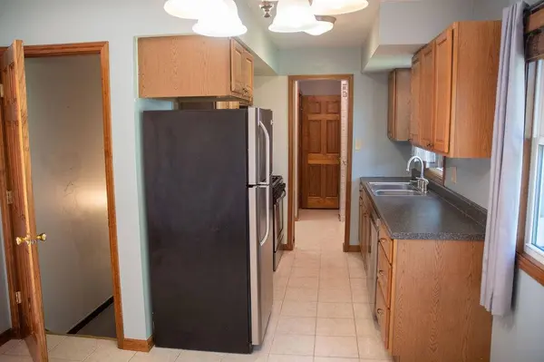 105 Greenwood DR, La Porte, IN 46350