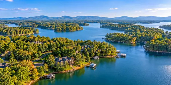 Panoramic Lakefront Retreat at Golden Hour