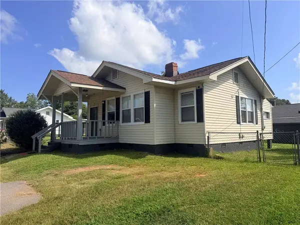 901 Goddard AVE, Seneca, SC 29678