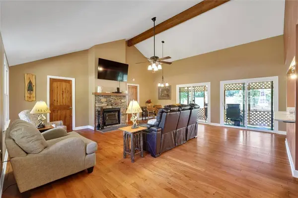 250 Hidden Springs Farm DR, West Union, SC 29696