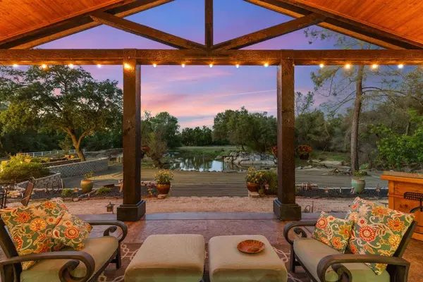 7021 Horseshoe Bar RD, Loomis, CA 95650