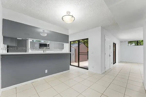 8111 Severn Dr #D, Boca Raton, FL 33433