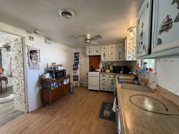 421 North AVE, Lockport, IL 60441