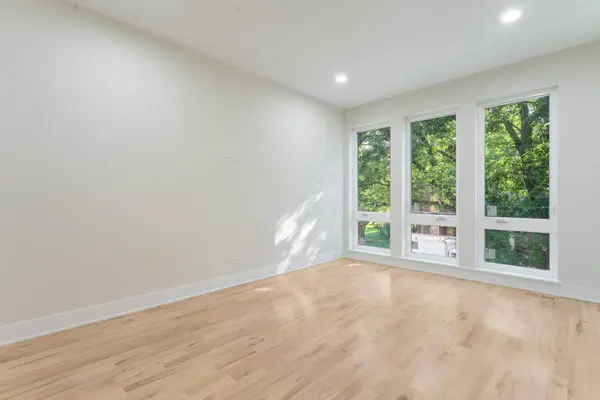 6410 S Vernon AVE #1, Chicago, IL 60637