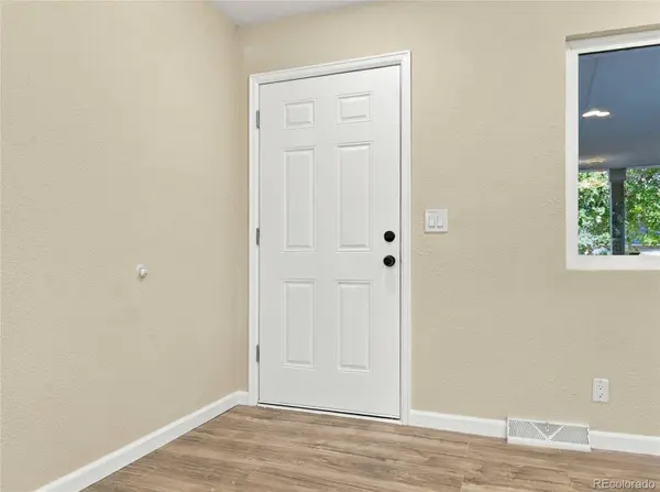 1221 Norfolk ST, Aurora, CO 80011