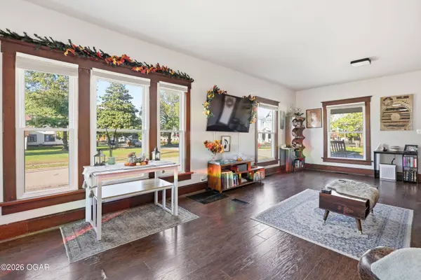 204 S Liberty Street, Webb City, MO 64870