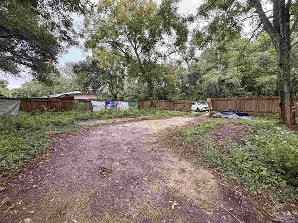 611 Bremen Ave