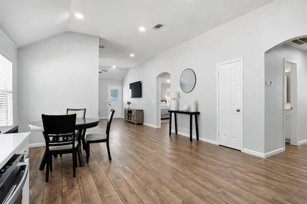 8713 Wagon Trail, Cross Roads, TX 76227