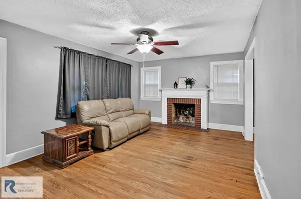 141 Ficklen Ave, Danville, VA 24540