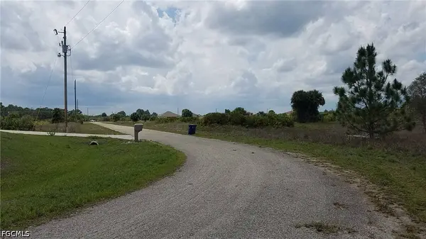 933 Memphis AVE, Lehigh Acres, FL 33974