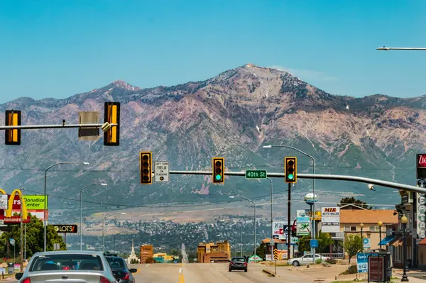 feature image of Relocating to Utah? Here's What Makes So Many Families Choose to Call It Home