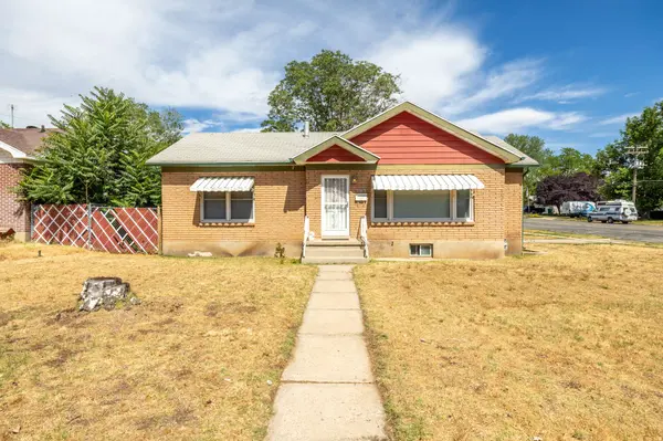 193 S LOCUST ST E, Clearfield, UT 84015