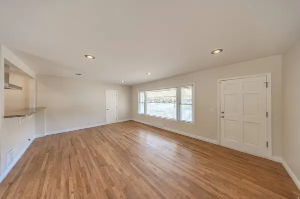 193 S LOCUST ST E, Clearfield, UT 84015