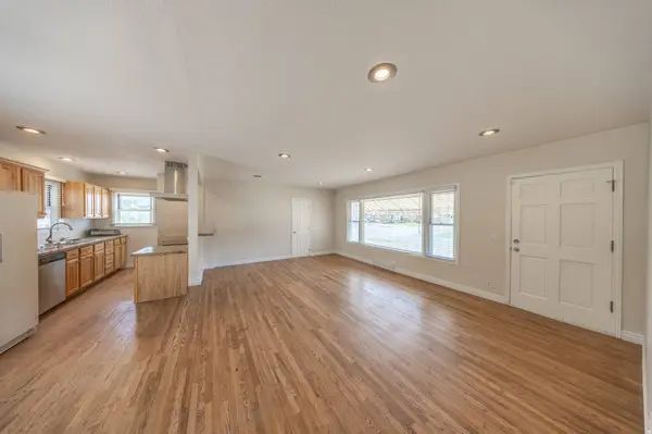193 S LOCUST ST E, Clearfield, UT 84015
