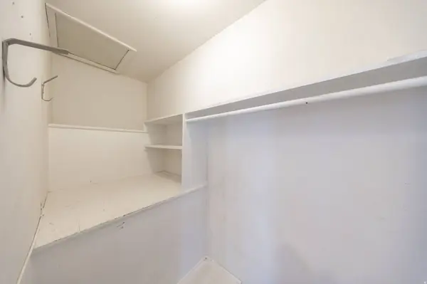 193 S LOCUST ST E, Clearfield, UT 84015
