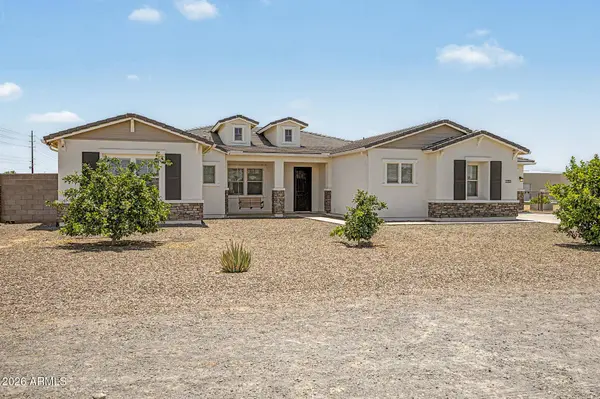 1789 E LOBO Street, San Tan Valley, AZ 85140