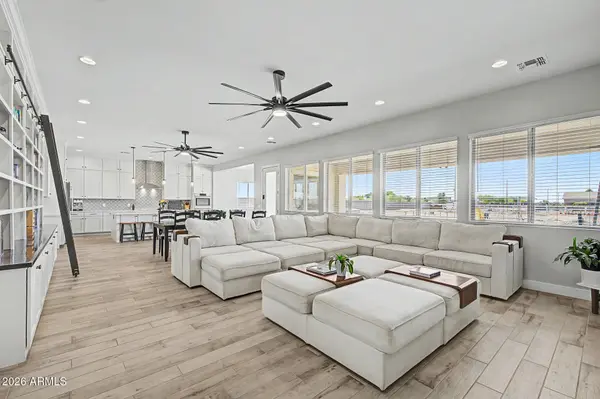 1789 E LOBO Street, San Tan Valley, AZ 85140