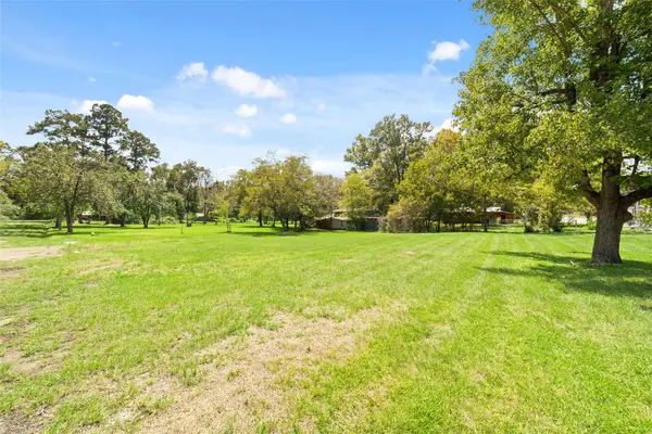 309 N 2nd ST, Livingston, TX 77351