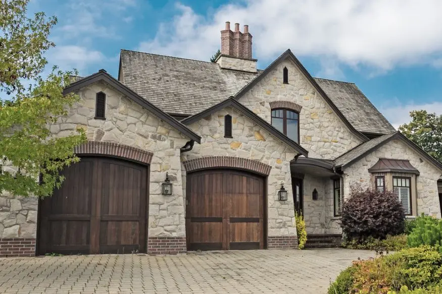 LUXURY HOME