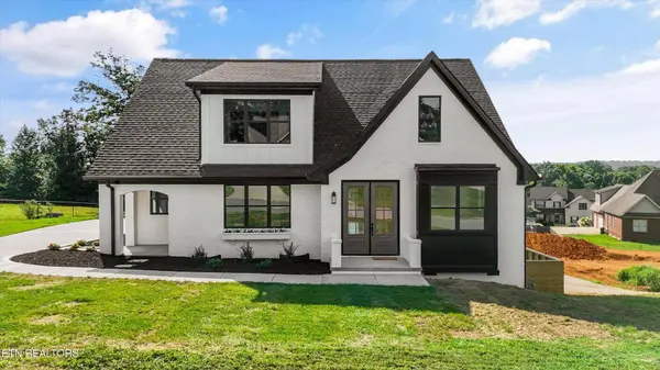 4600 Alan Springs Ln, Knoxville, TN 37938-3289