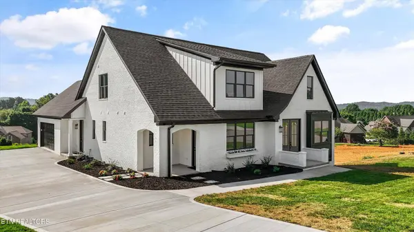 4600 Alan Springs Ln, Knoxville, TN 37938-3289