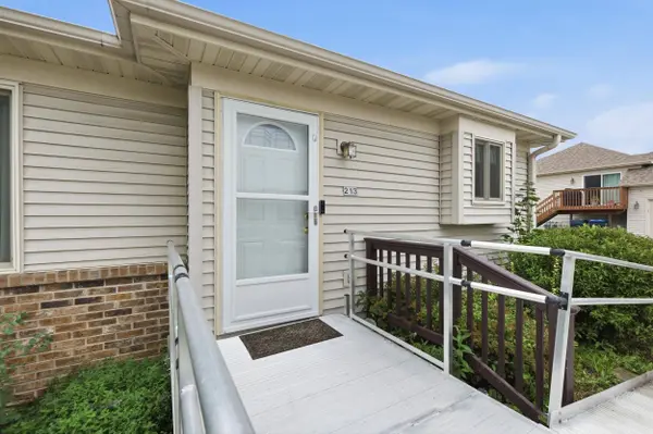 213 HJEMDAL Lane, Deerfield, WI 53531