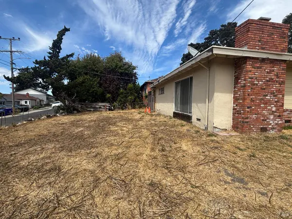 1064 Manor RD, El Sobrante, CA 94803