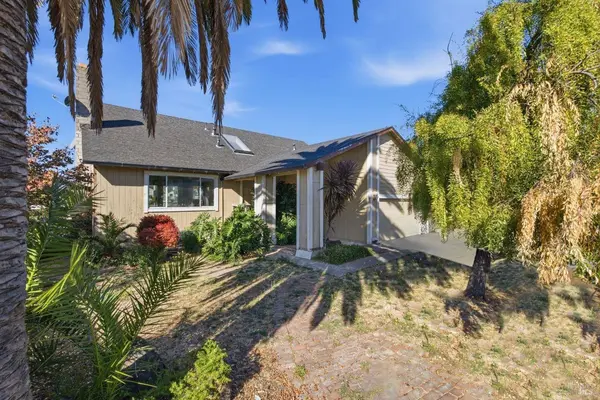 36 Del Oro Lagoon, Novato, CA 94949