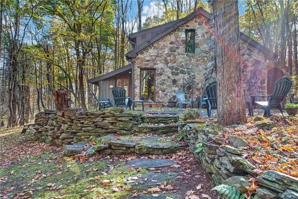 2389 Case Hill RD, Treadwell, NY 13846