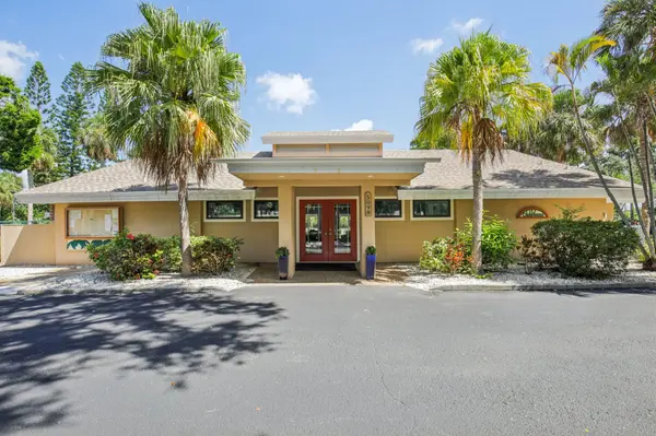 Clubhouse Front