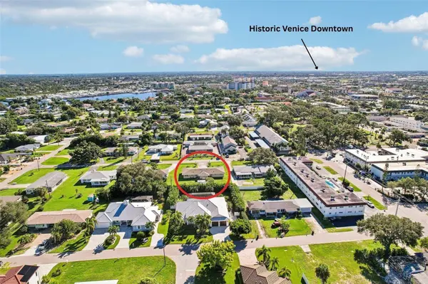 309 PARKSIDE DR, Venice, FL 34285