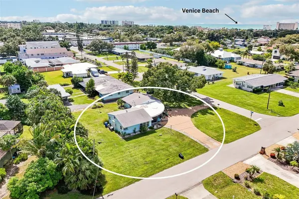 320 PARKSIDE DR, Venice, FL 34285