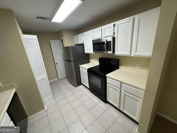5528 Mountain Springs CIR #5528, Stone Mountain, GA 30088